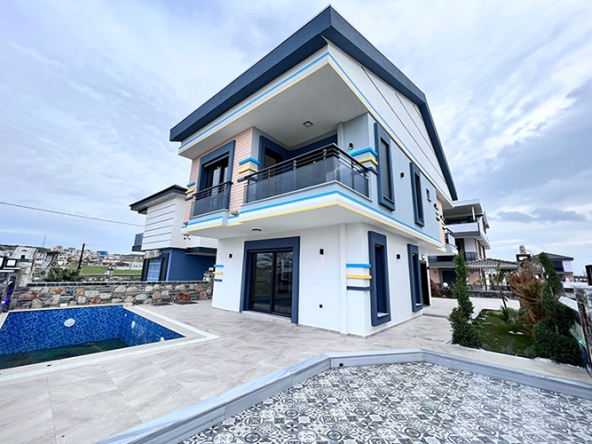 Five bedroom Villa Altinkum