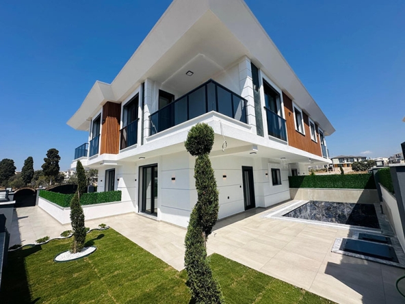 Villa private pool Altinkum
